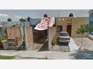Casa en venta en Nuevo Salagua, Manzanillo, Colima