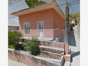 Casa en venta en Santa María, Santo Domingo Tehuantepec, Oaxaca