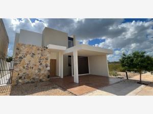 Casa en venta en Cholul, Mérida, Yucatán