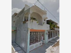 Casa en remate en Gobernadores, Comalcalco, Tabasco