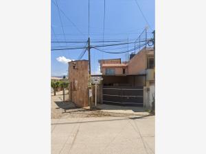 Casa en remate en Los Cantaros, Santa Cruz Xoxocotlán, Oaxaca