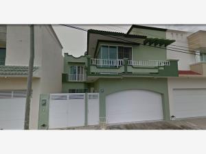 Casa en venta en Costa de Oro, Boca del Río, Veracruz de Ignacio de la Llave Casa en venta en Costa de Oro, Boca del Río, Veracruz de Ignacio de la Llave