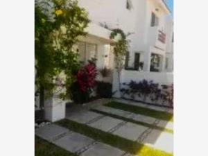 Casa en venta en Supermanzana 42, Benito Juárez, Quintana Roo