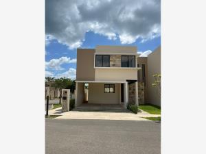 Casa en renta en Cholul, Mérida, Yucatán Casa en renta en Cholul, Mérida, Yucatán