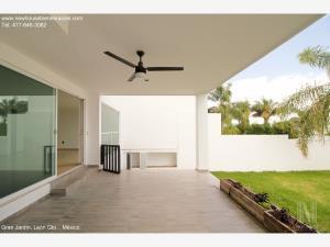 Casa en venta en Lomas de Gran Jardin, León, Guanajuato