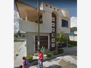 Casa en venta en Bosques del Pedregal, San Cristóbal de las Casas, Chiapas
