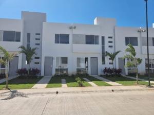 Casa en venta en Plan de los Amates, Acapulco de Juárez, Guerrero