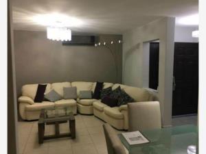 Casa en venta en Valle del Tepeyac, Gustavo A. Madero, Ciudad de México