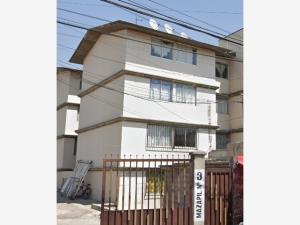 Departamento en venta en San José de los Leones 2a Sección, Naucalpan de Juárez, México