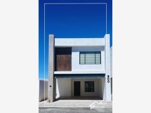 Casa en venta en Los Viñedos, Torreón, Coahuila de Zaragoza Casa en venta en Los Viñedos, Torreón, Coahuila de Zaragoza