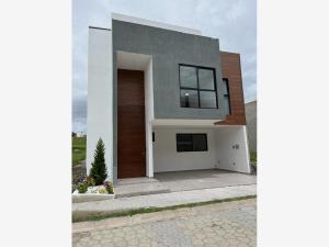 Casa en venta en Lomas de Angelópolis, San Andrés Cholula, Puebla Casa en venta en Lomas de Angelópolis, San Andrés Cholula, Puebla