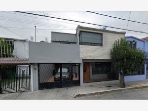 Casa en venta en El Coyol, Gustavo A. Madero, Ciudad de México