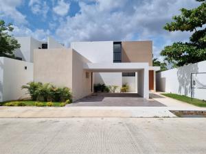 Casa en venta en Cholul, Mérida, Yucatán Casa en venta en Cholul, Mérida, Yucatán