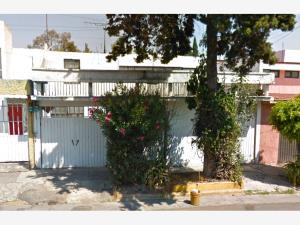 Casa en venta en Viveros de la Loma, Tlalnepantla de Baz, México