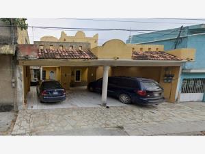 Casa en venta en Del Bosque, Tampico, Tamaulipas