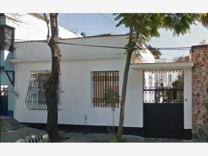 Casa en venta en San Alvaro, Azcapotzalco, Ciudad de México Casa en venta en San Alvaro, Azcapotzalco, Ciudad de México