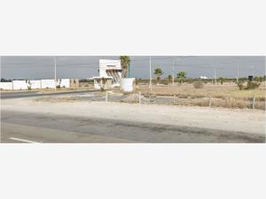 Casa en remate en Portal de las Salinas, Ciénega de Flores, Nuevo León
