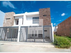 Casa en venta en Del Carmen, Lagos de Moreno, Jalisco