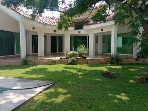 Casa en venta en Residencial Sumiya, Jiutepec, Morelos