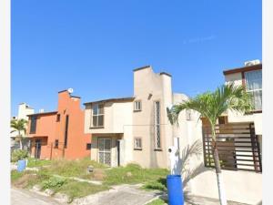 Casa en venta en 18 de Marzo, Ciudad Madero, Tamaulipas