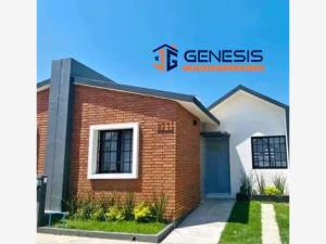 Casa en Venta en Montellano II, Villa de Álvarez: Oportunidad Habitacional