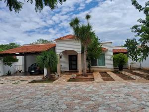 Casa en venta en Villas Cholul, Mérida, Yucatán Casa en venta en Villas Cholul, Mérida, Yucatán