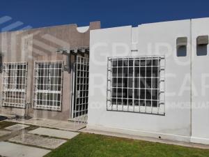 Casa en renta en Paseos del Bosque, Corregidora, Querétaro