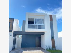 Casa en venta en Lomas de la Rioja, Alvarado, Veracruz de Ignacio de la Llave