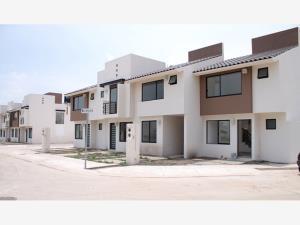 Casa en Venta en Arboledas de Señoría, León: Ideal para Vivir en Tranquilidad Casa en Venta en Arboledas de Señoría, León: Ideal para Vivir en Tranquilidad