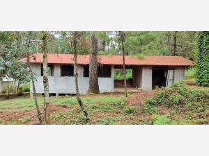 Casa en venta en Avandaro, Valle de Bravo, México