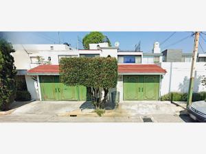 Casa en venta en Colon Echegaray, Naucalpan de Juárez, México