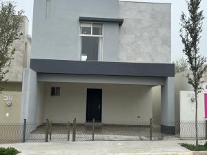 Casa en venta en Cantabria, Saltillo, Coahuila de Zaragoza Casa en venta en Cantabria, Saltillo, Coahuila de Zaragoza