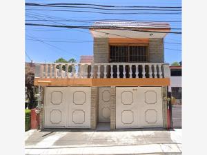 Casa en venta en Valle Dorado, Tlalnepantla de Baz, México Casa en venta en Valle Dorado, Tlalnepantla de Baz, México