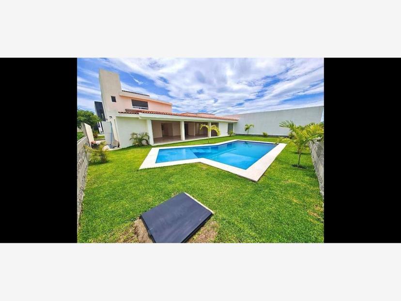 Foto 0 de Casa en venta en Club de Golf Santa Fe, Xochitepec, Morelos | Id mx23-pr5638