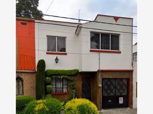 Casa en venta en Claveria, Azcapotzalco, Ciudad de México Casa en venta en Claveria, Azcapotzalco, Ciudad de México