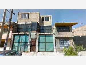 Casa en venta en Estado de Mexico, Nezahualcóyotl, México Casa en venta en Estado de Mexico, Nezahualcóyotl, México