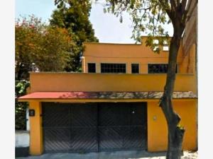 Casa en venta en Claveria, Azcapotzalco, Ciudad de México Casa en venta en Claveria, Azcapotzalco, Ciudad de México