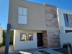 Casa en venta en Real Ankara, Saltillo, Coahuila de Zaragoza Casa en venta en Real Ankara, Saltillo, Coahuila de Zaragoza