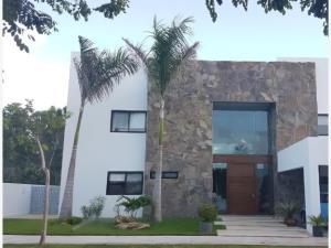 Casa en venta en Lagos del Sol, Benito Juárez, Quintana Roo