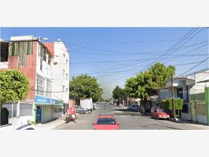 Local en remate en Valle de Aragón 3ra. Sección Oriente, Ecatepec de Morelos, México