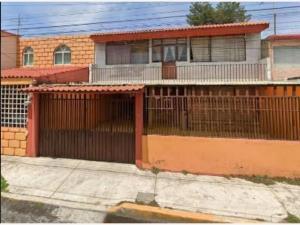 Casa en venta en Santa Cruz Acatlan, Naucalpan de Juárez, México Casa en venta en Santa Cruz Acatlan, Naucalpan de Juárez, México