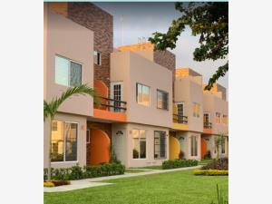 Casa en venta en Emiliano Zapata, Cuernavaca, Morelos Casa en venta en Emiliano Zapata, Cuernavaca, Morelos