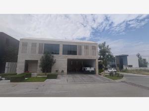Casa en venta en El Molino Residencial y Golf, León, Guanajuato Casa en venta en El Molino Residencial y Golf, León, Guanajuato