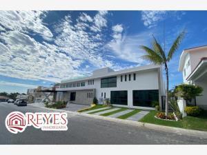Casa en venta en Lomas de Cocoyoc, Atlatlahucan Morelos