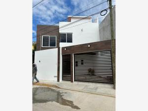 Casa en venta en Plan de Ayala Ampliación Norte, Tuxtla Gutiérrez, Chiapas
