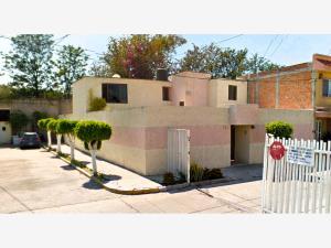 Casa en venta en Rosalinda, Celaya, Guanajuato