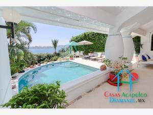 Casa en renta vacacional con 4 recámaras, alberca privada y jardín privado Casa en renta vacacional con 4 recámaras, alberca privada y jardín privado