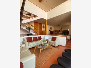 Casa en venta en Lomas del Sol | 270.8 m² construcción Casa en venta en Lomas del Sol | 270.8 m² construcción