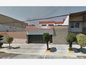 Departamento en remate en Americas, Toluca, México