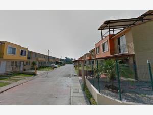 Casa en remate en El Santuario, San Juan Bautista Tuxtepec, Oaxaca